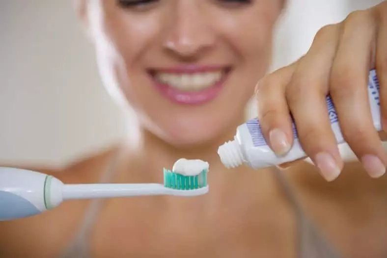 Cómo limpiarse los dientes